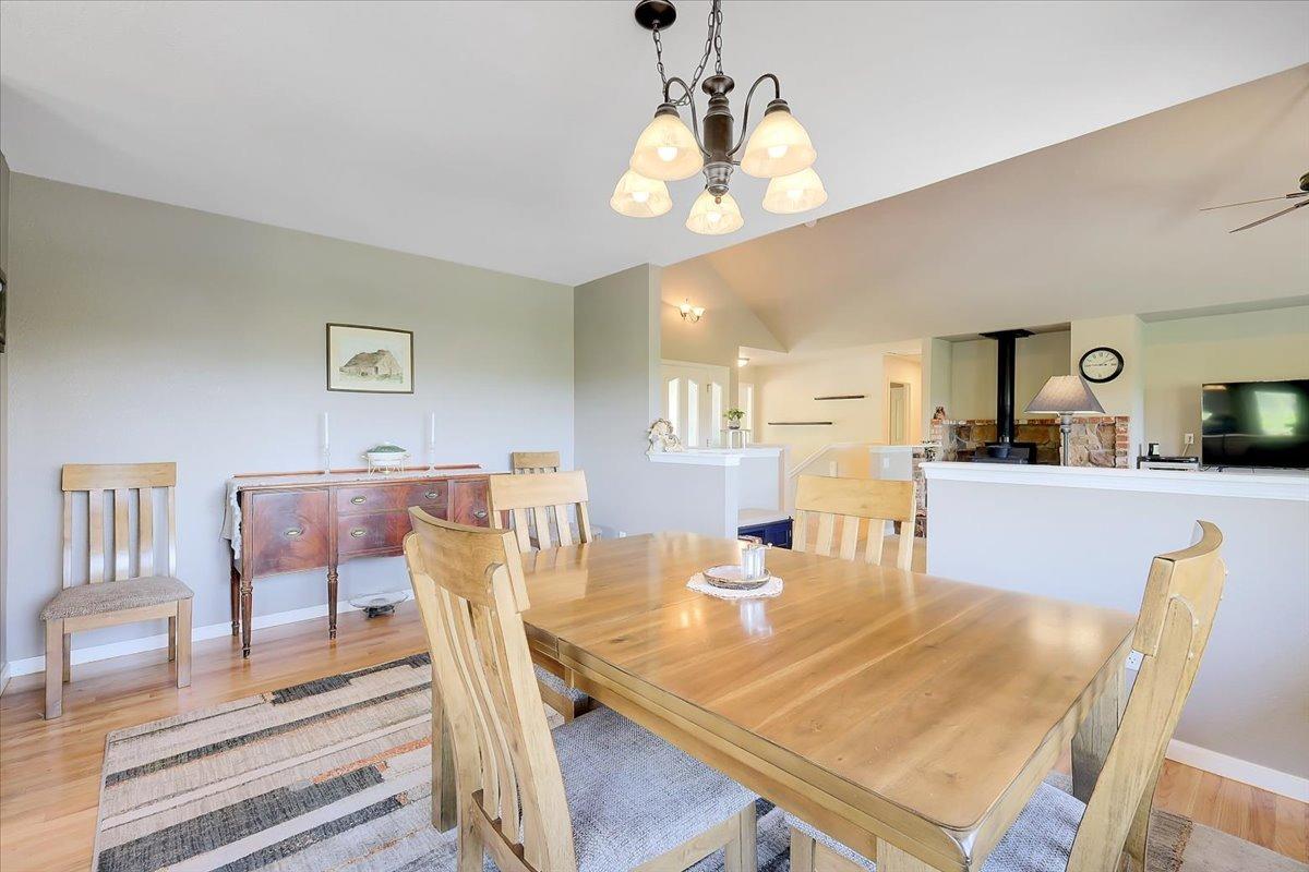 Detail Gallery Image 24 of 99 For 9521 Sicard Flat Rd, Browns Valley,  CA 95918 - 4 Beds | 3/1 Baths