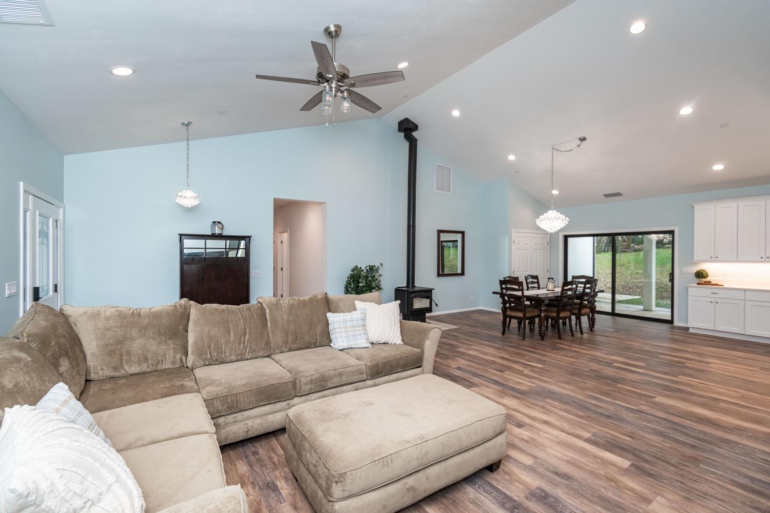 Detail Gallery Image 47 of 93 For 3000 Springhill Rd, Somerset,  CA 95684 - 3 Beds | 2/1 Baths