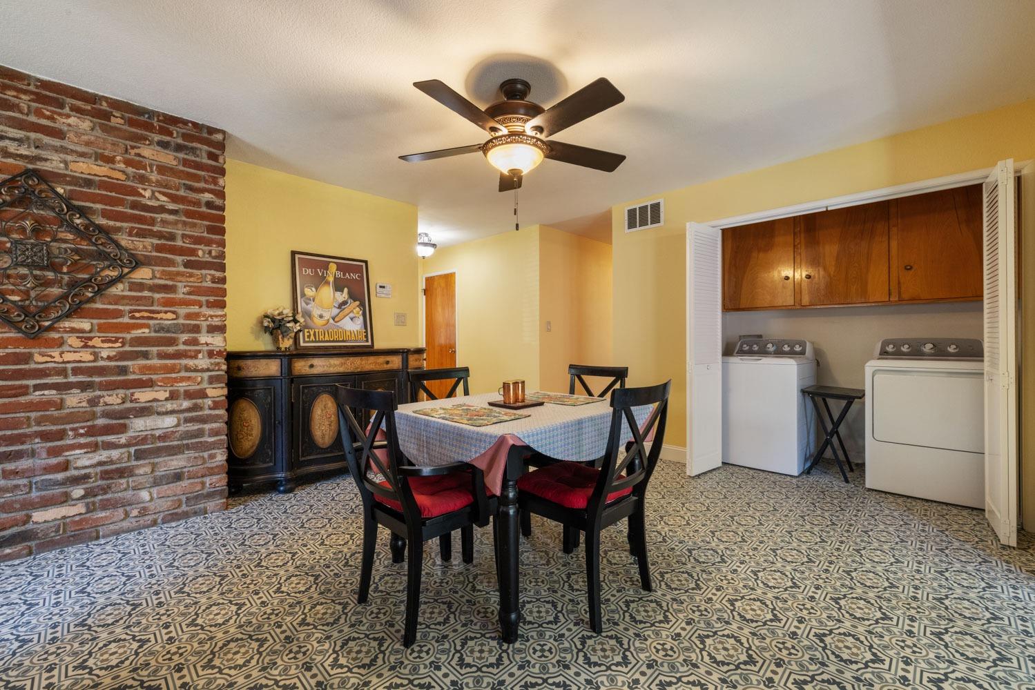 Detail Gallery Image 13 of 37 For 1610 Springwood Dr, Modesto,  CA 95350 - 3 Beds | 2 Baths