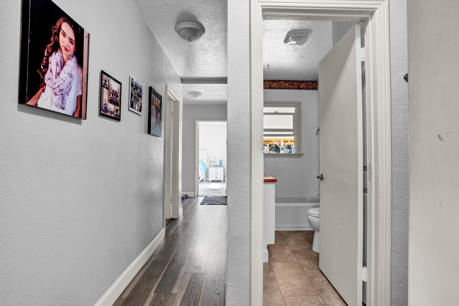 Detail Gallery Image 25 of 48 For 2112 6th St, Hughson,  CA 95326 - 3 Beds | 2 Baths