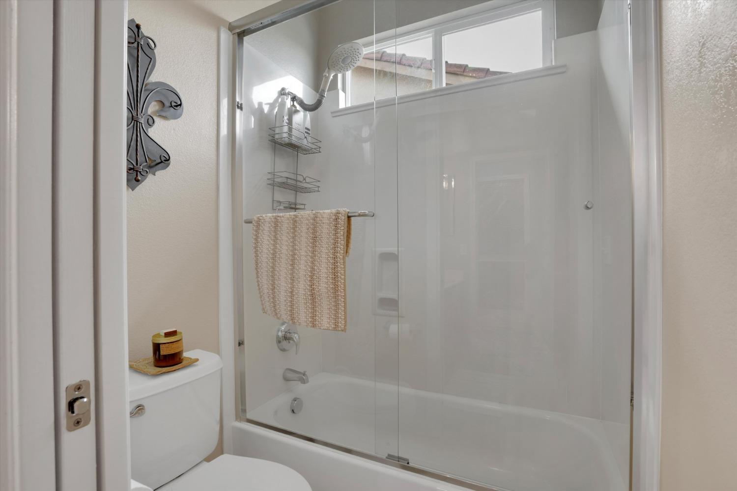 Detail Gallery Image 36 of 45 For 10924 Lakemore, Stockton,  CA 95219 - 5 Beds | 3 Baths