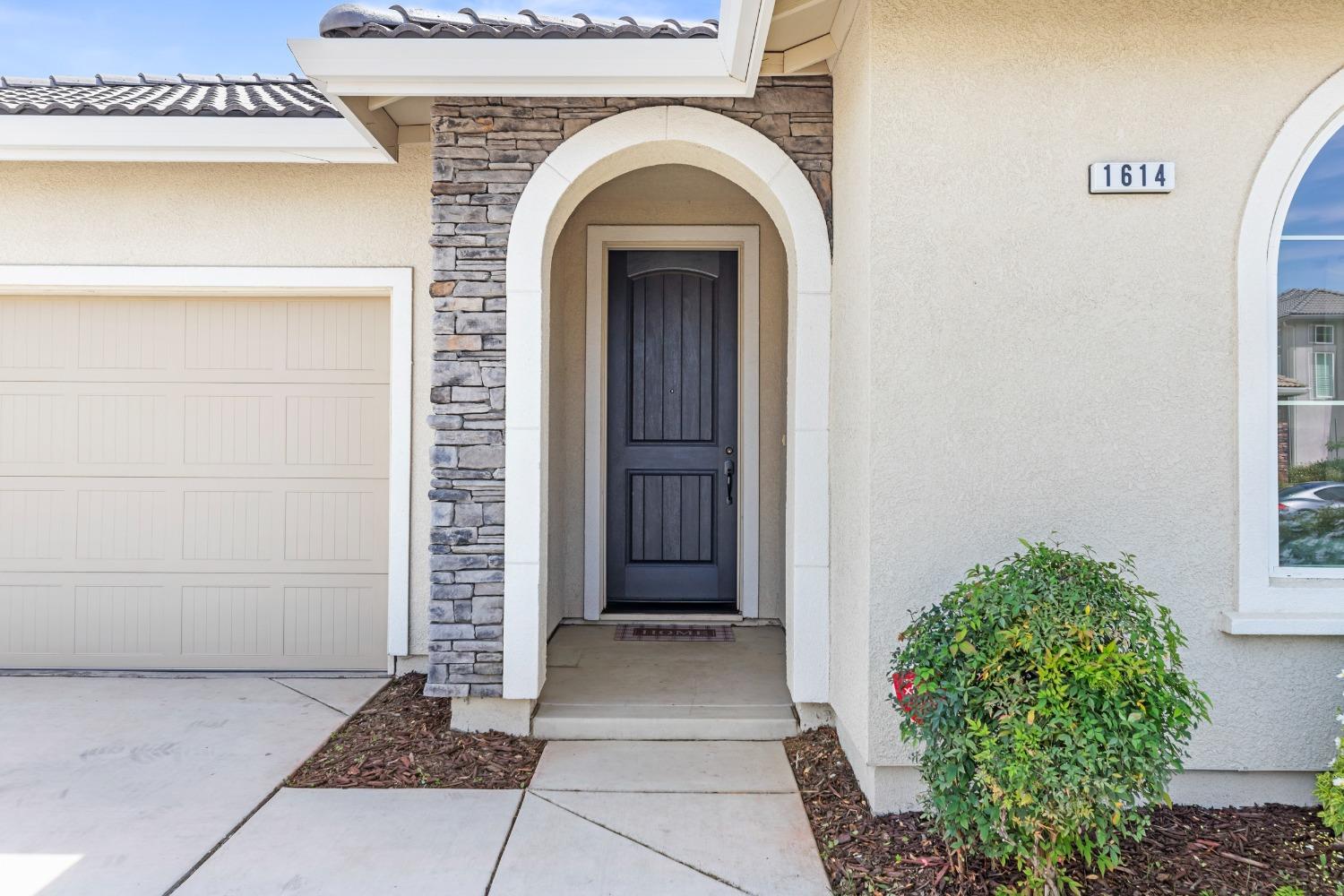 Detail Gallery Image 6 of 36 For 1614 Veteran St, Manteca,  CA 95337 - 4 Beds | 3 Baths