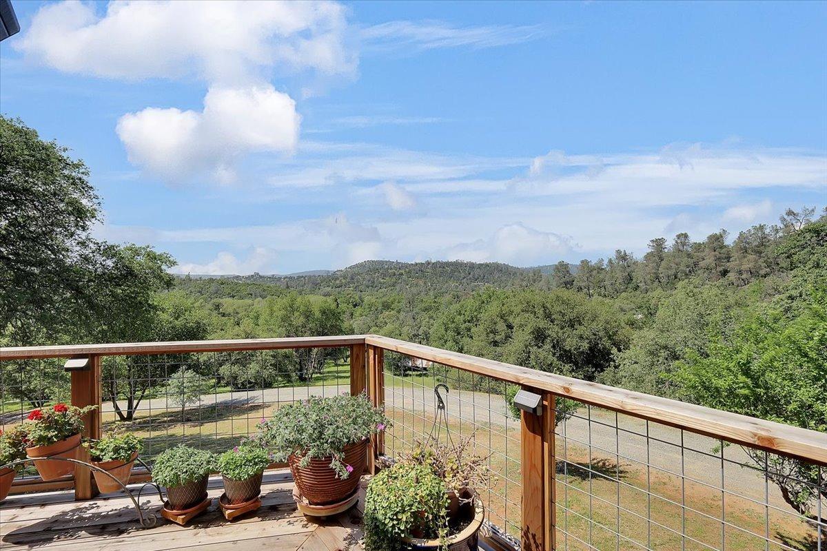 Detail Gallery Image 68 of 99 For 9521 Sicard Flat Rd, Browns Valley,  CA 95918 - 4 Beds | 3/1 Baths