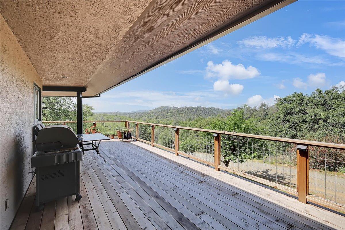 Detail Gallery Image 64 of 99 For 9521 Sicard Flat Rd, Browns Valley,  CA 95918 - 4 Beds | 3/1 Baths