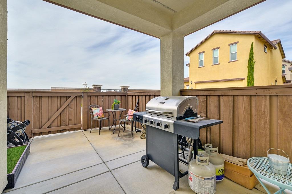 Portico Circle, Rancho Cordova, California image 33