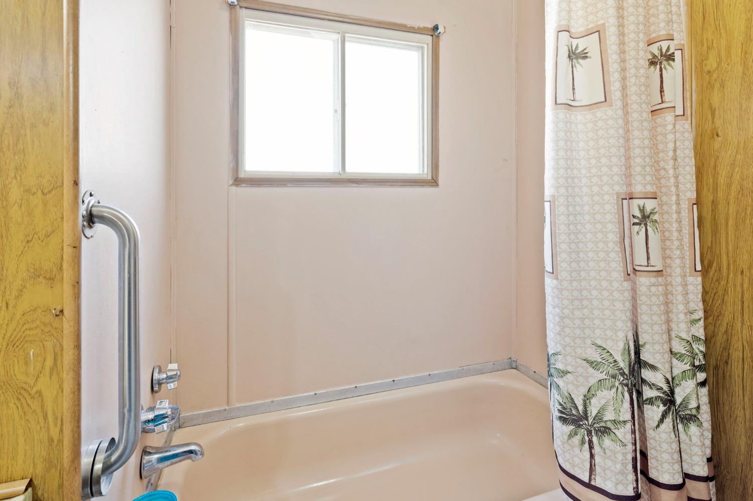 Detail Gallery Image 18 of 25 For 8181 Folsom Blvd 8, Sacramento,  CA 95826 - 2 Beds | 2 Baths