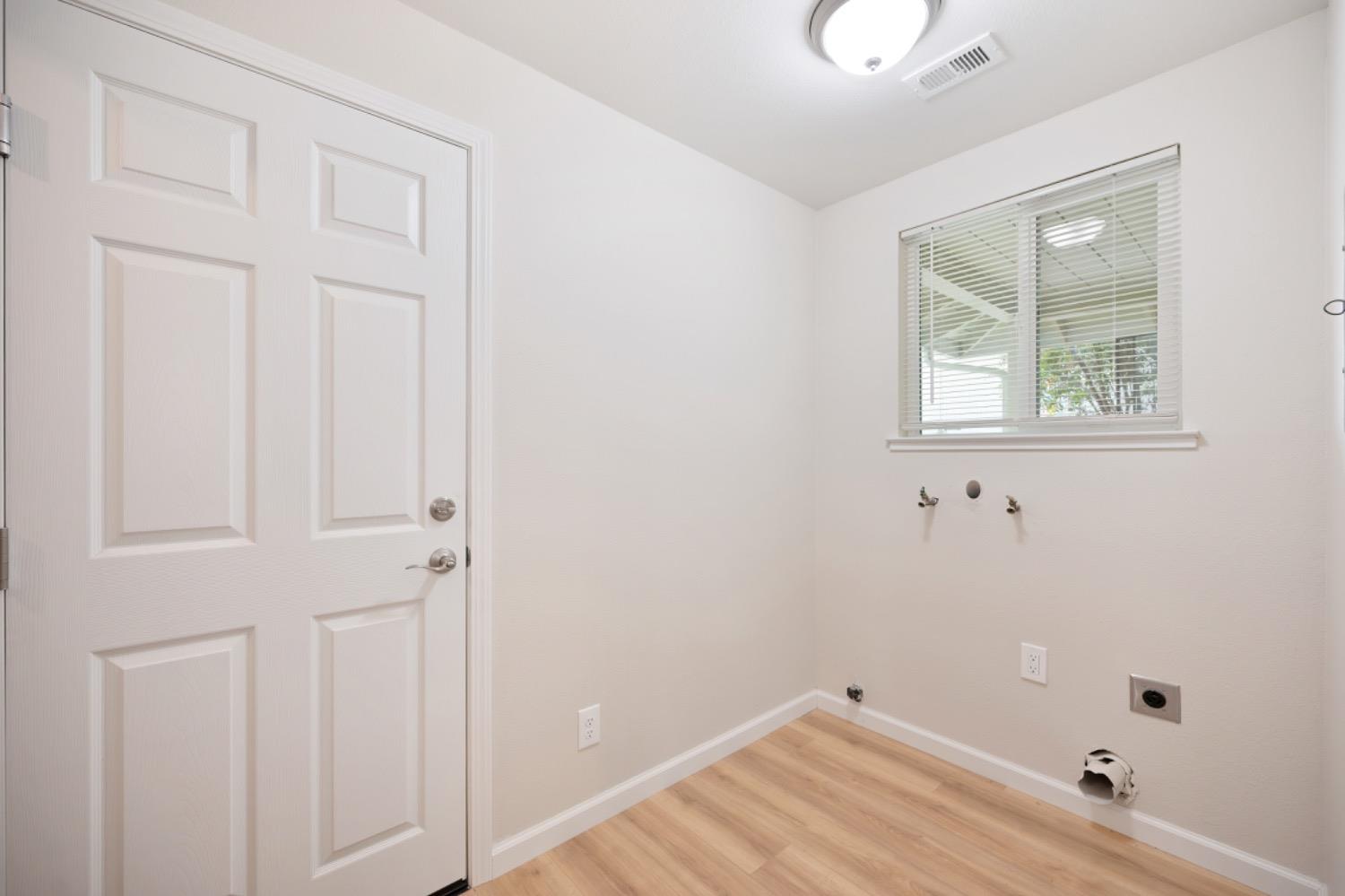 Detail Gallery Image 20 of 86 For 5209 Glide Dr, Davis,  CA 95618 - – Beds | – Baths