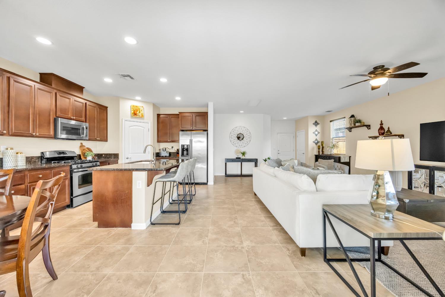 Cuyamaca Circle, Rancho Cordova, California image 16