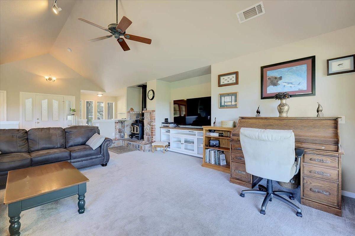Detail Gallery Image 20 of 99 For 9521 Sicard Flat Rd, Browns Valley,  CA 95918 - 4 Beds | 3/1 Baths
