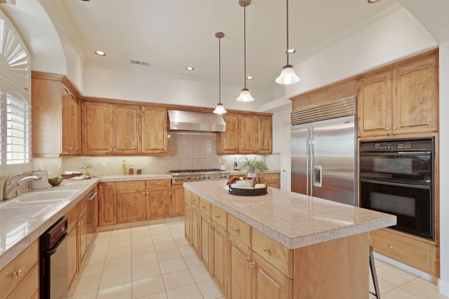 Detail Gallery Image 22 of 95 For 5474 Saint Andrews Dr, Stockton,  CA 95219 - 4 Beds | 3/1 Baths
