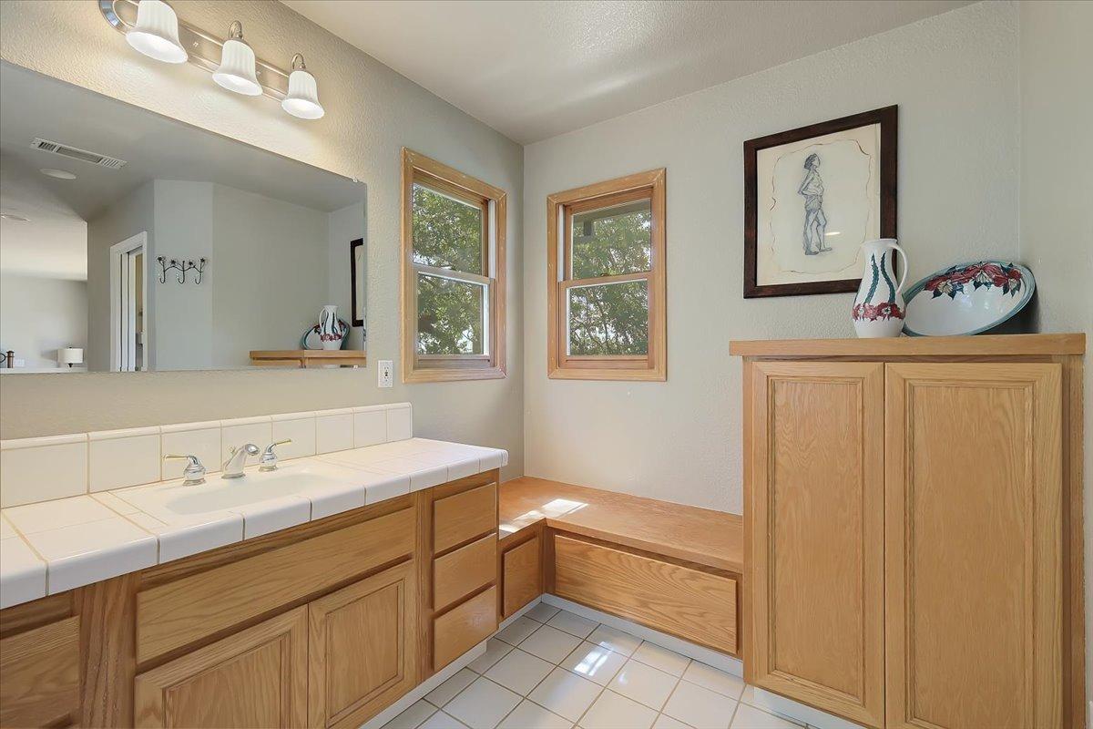 Detail Gallery Image 45 of 99 For 9521 Sicard Flat Rd, Browns Valley,  CA 95918 - 4 Beds | 3/1 Baths