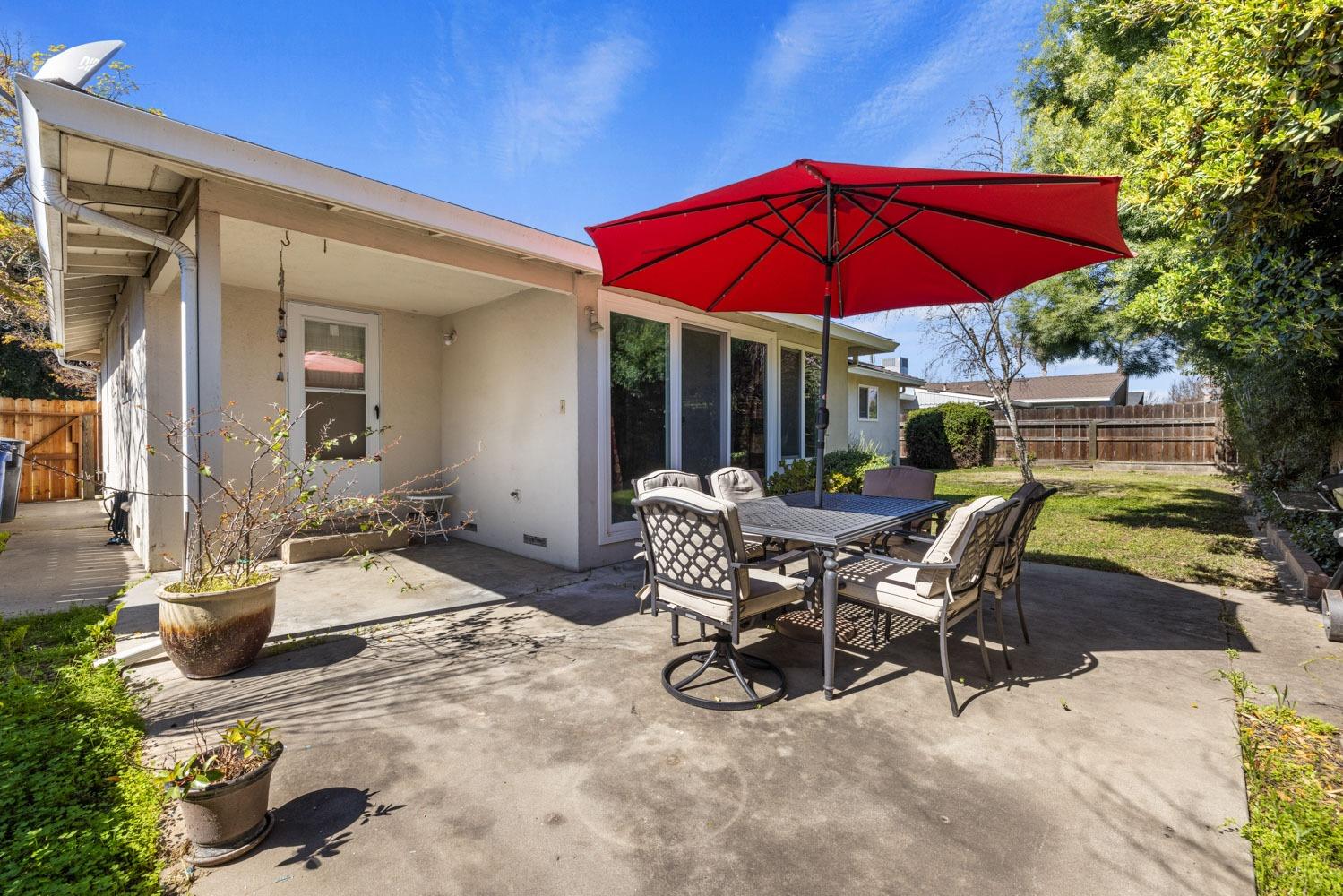 Detail Gallery Image 34 of 37 For 1610 Springwood Dr, Modesto,  CA 95350 - 3 Beds | 2 Baths