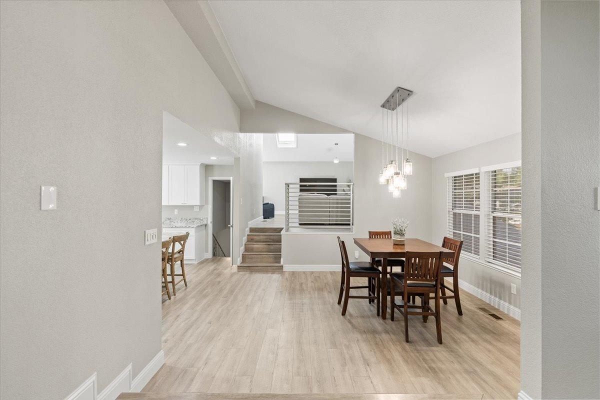 Palmyra Drive, Fair Oaks, California image 3