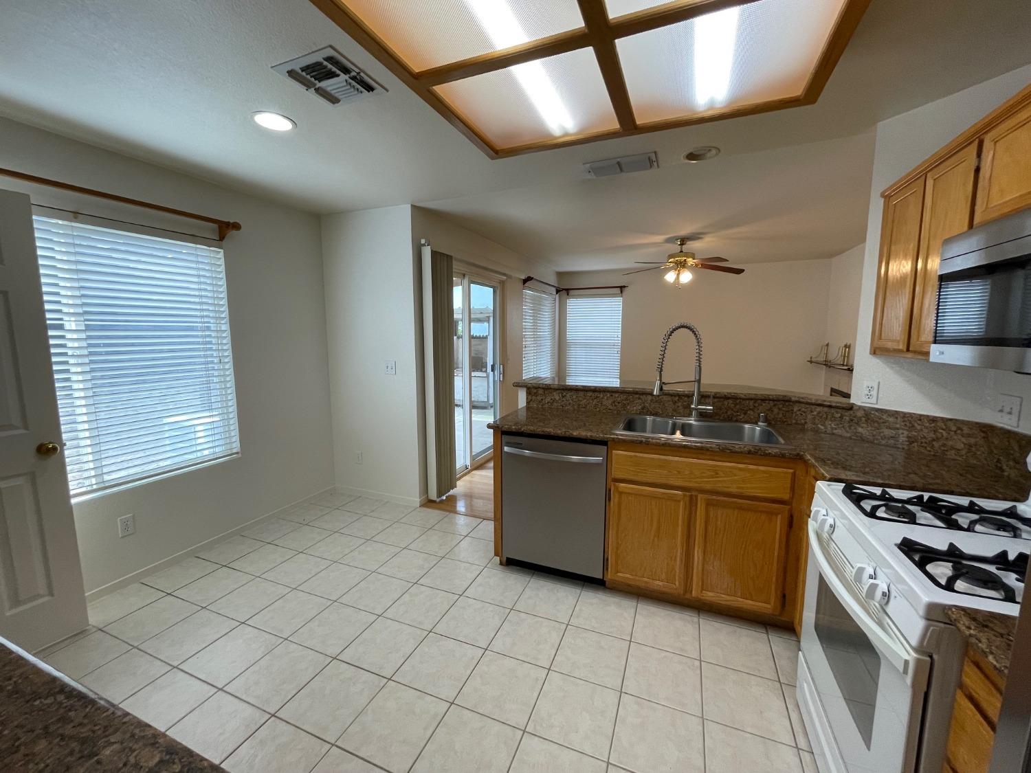 Basie Way, Rancho Cordova, California image 8