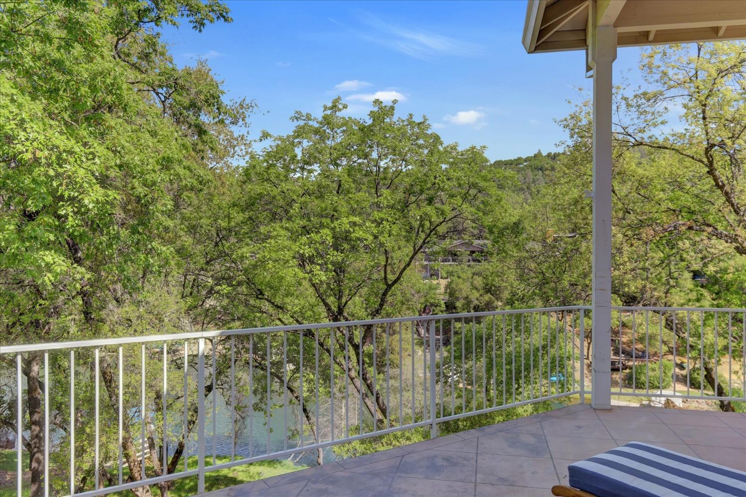 Detail Gallery Image 13 of 74 For 17582 Chaparral Dr, Penn Valley,  CA 95946 - 5 Beds | 4 Baths