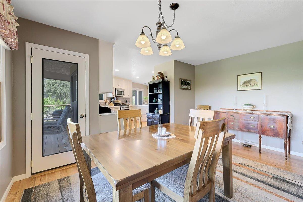 Detail Gallery Image 23 of 99 For 9521 Sicard Flat Rd, Browns Valley,  CA 95918 - 4 Beds | 3/1 Baths