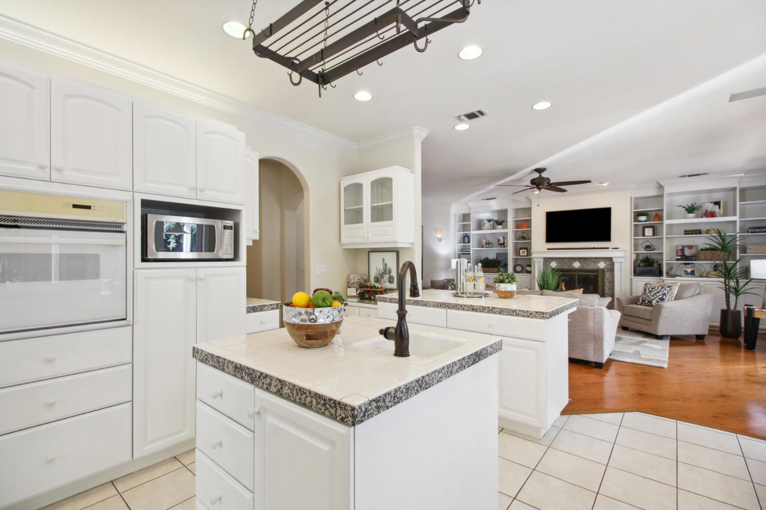 Detail Gallery Image 17 of 55 For 2119 Dinosaur Pl, Davis,  CA 95616 - 4 Beds | 2/1 Baths