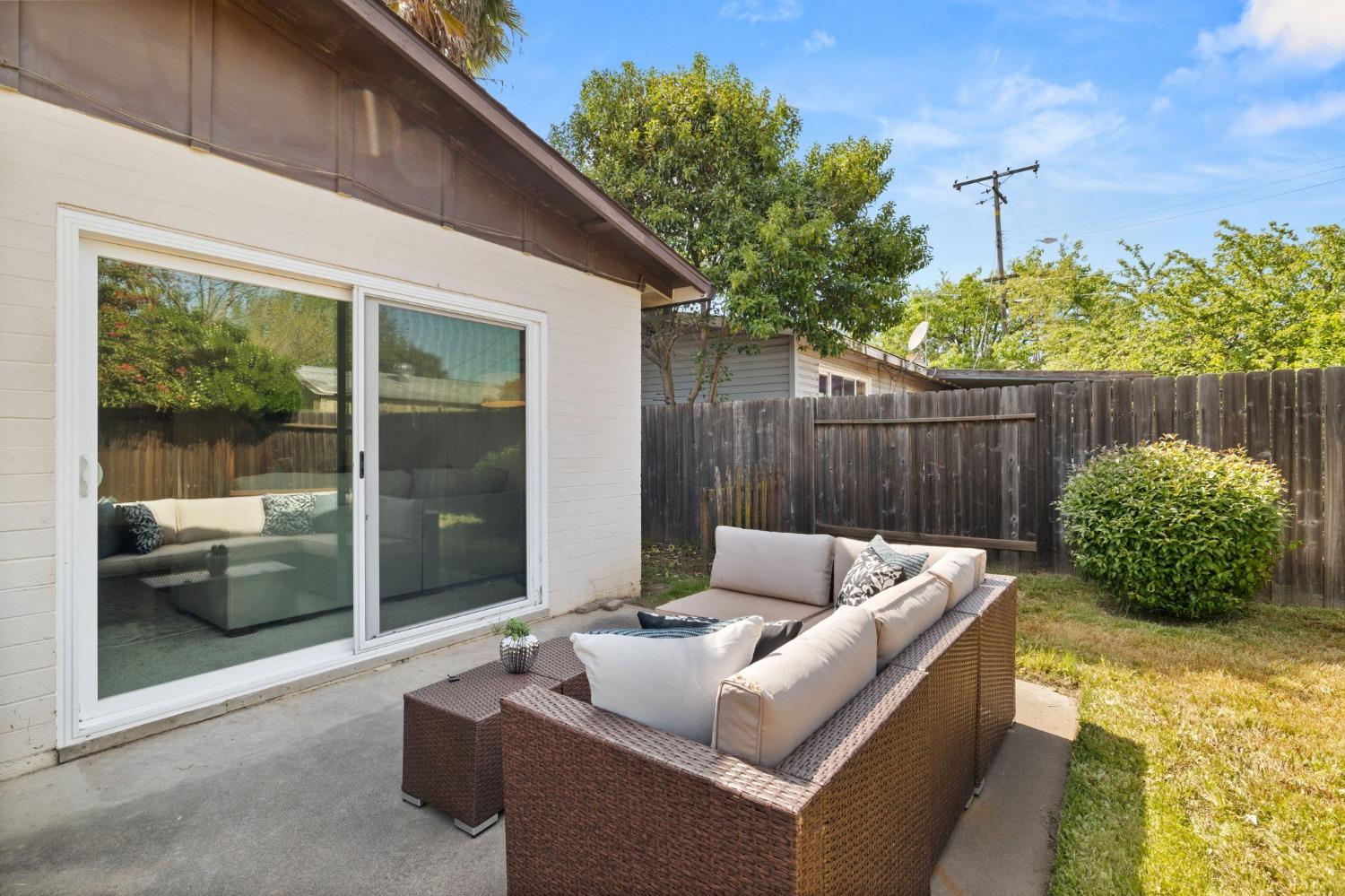 Pinot Way, Rancho Cordova, California image 33