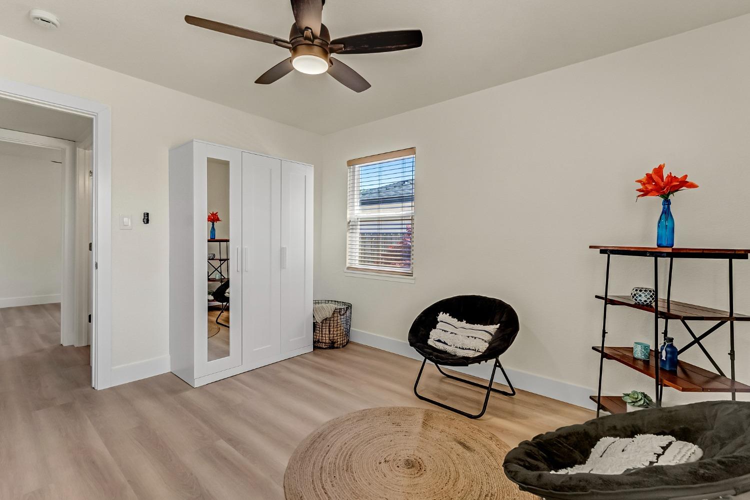 Detail Gallery Image 19 of 35 For 5211 Whittier Dr, Sacramento,  CA 95820 - 3 Beds | 2 Baths
