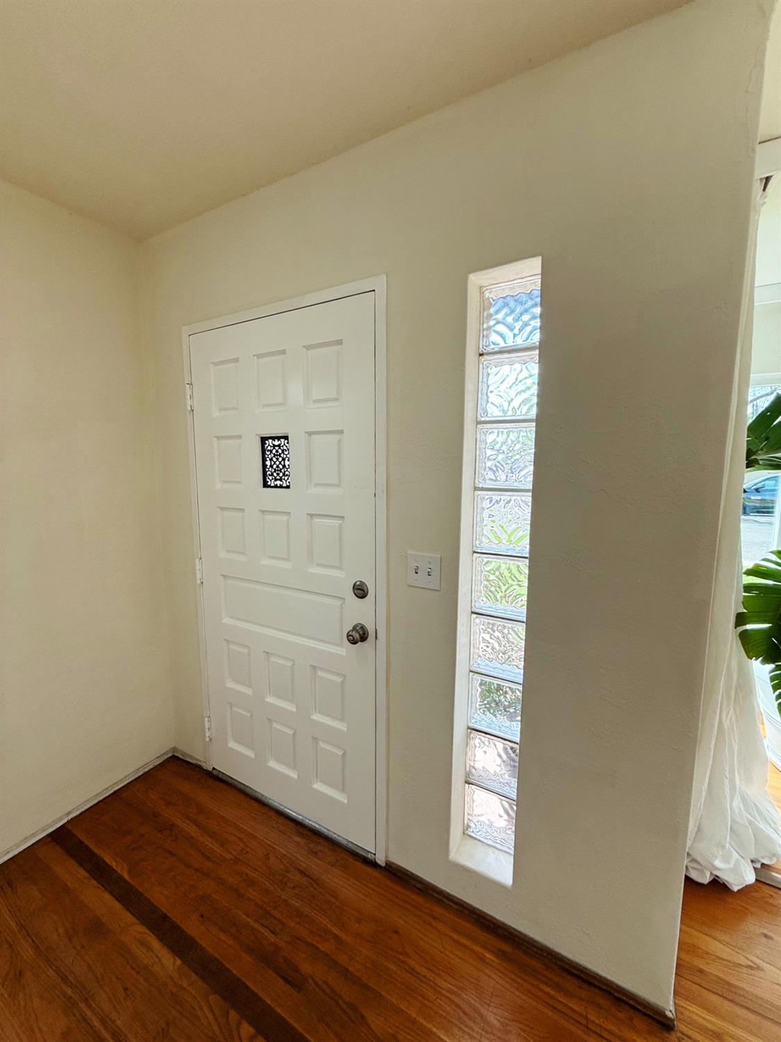 Detail Gallery Image 13 of 76 For 1629 Cortez Ave, Stockton,  CA 95209 - 3 Beds | 1 Baths