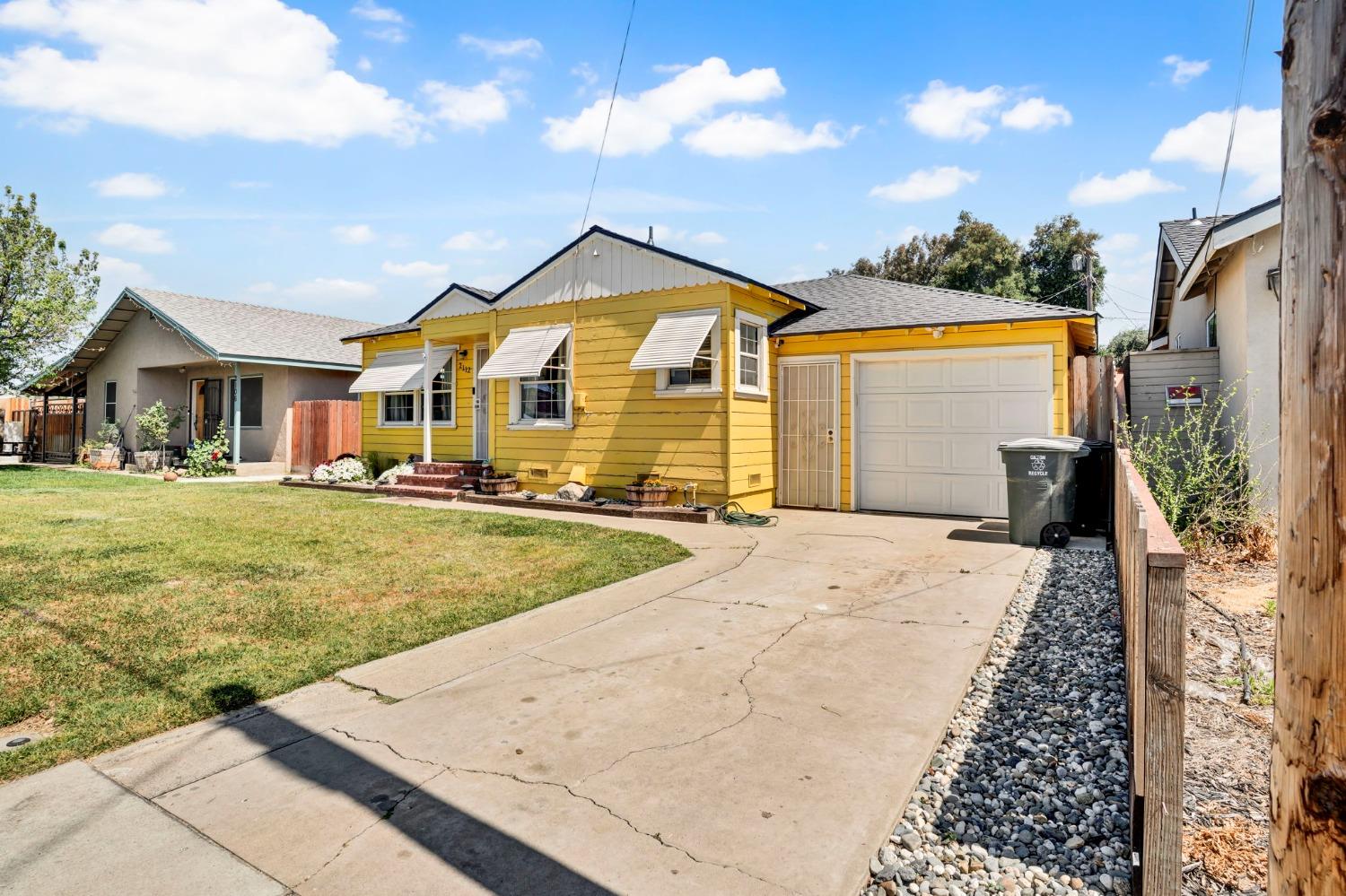 Detail Gallery Image 12 of 48 For 2112 6th St, Hughson,  CA 95326 - 3 Beds | 2 Baths