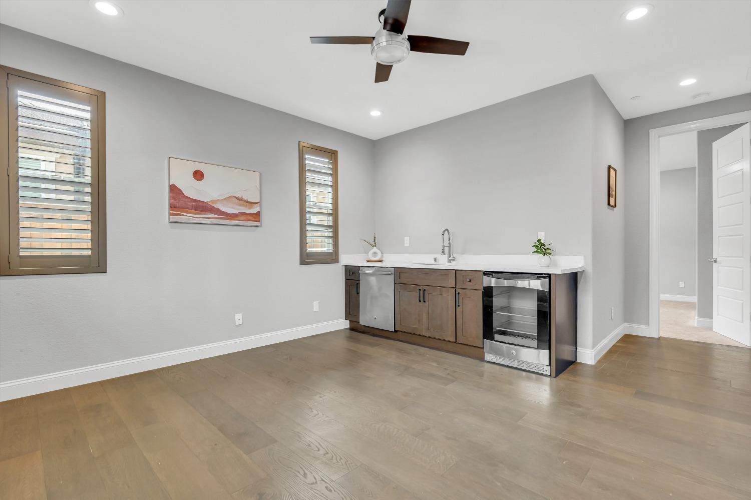 Detail Gallery Image 70 of 70 For 1725 Marina Dr, Lathrop,  CA 95330 - 5 Beds | 3/1 Baths