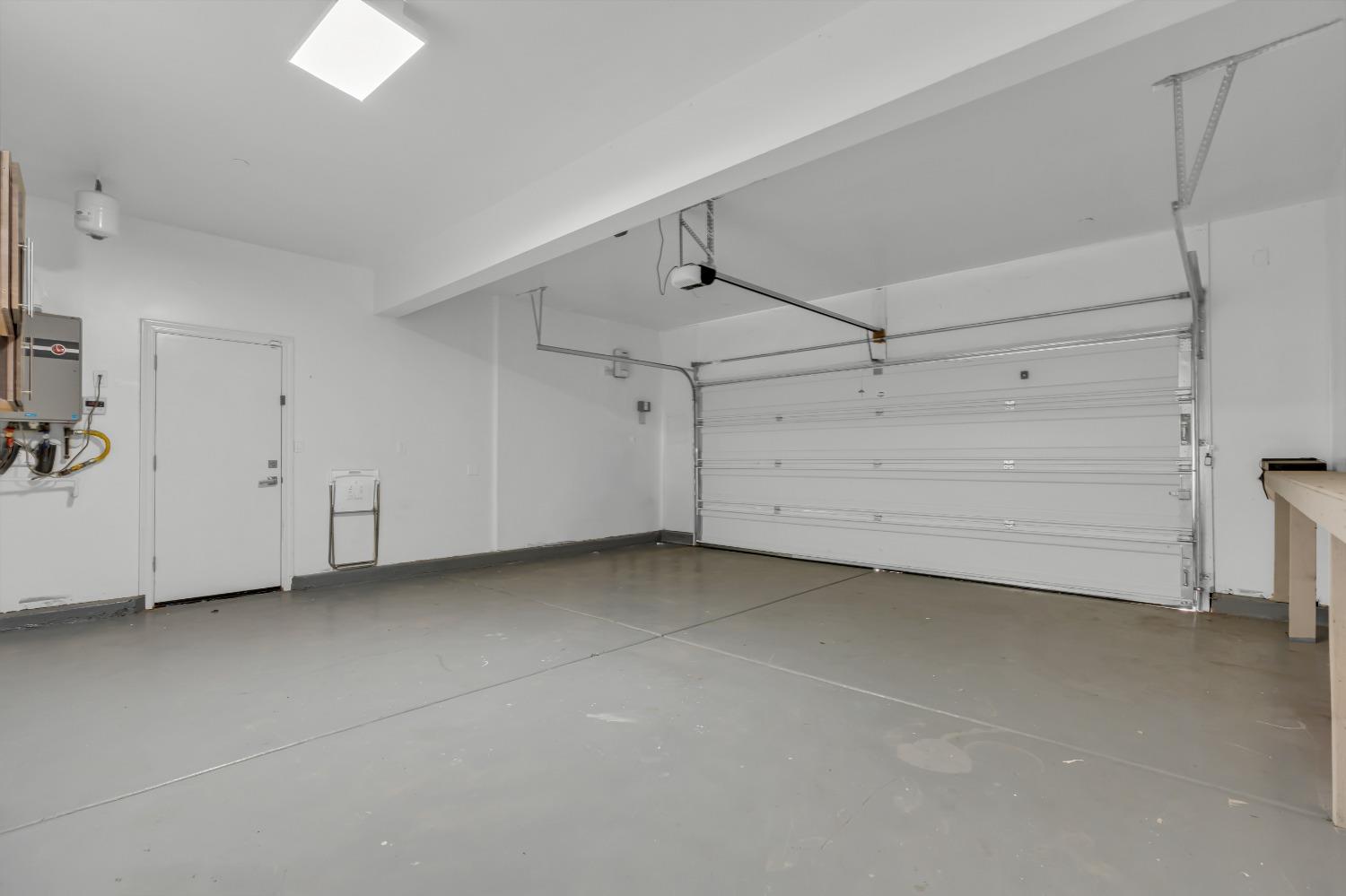 Detail Gallery Image 59 of 70 For 1725 Marina Dr, Lathrop,  CA 95330 - 5 Beds | 3/1 Baths