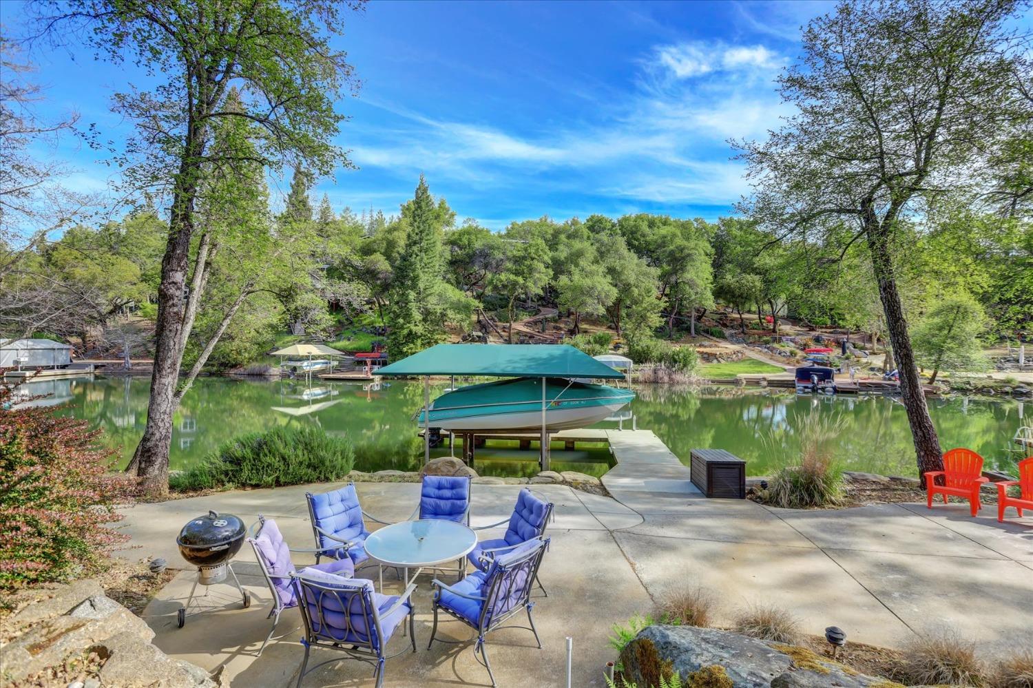 Detail Gallery Image 3 of 74 For 17582 Chaparral Dr, Penn Valley,  CA 95946 - 5 Beds | 4 Baths