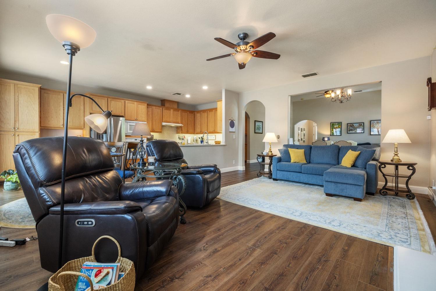 Detail Gallery Image 20 of 49 For 4020 Persimmon, Turlock,  CA 95382 - 4 Beds | 3 Baths