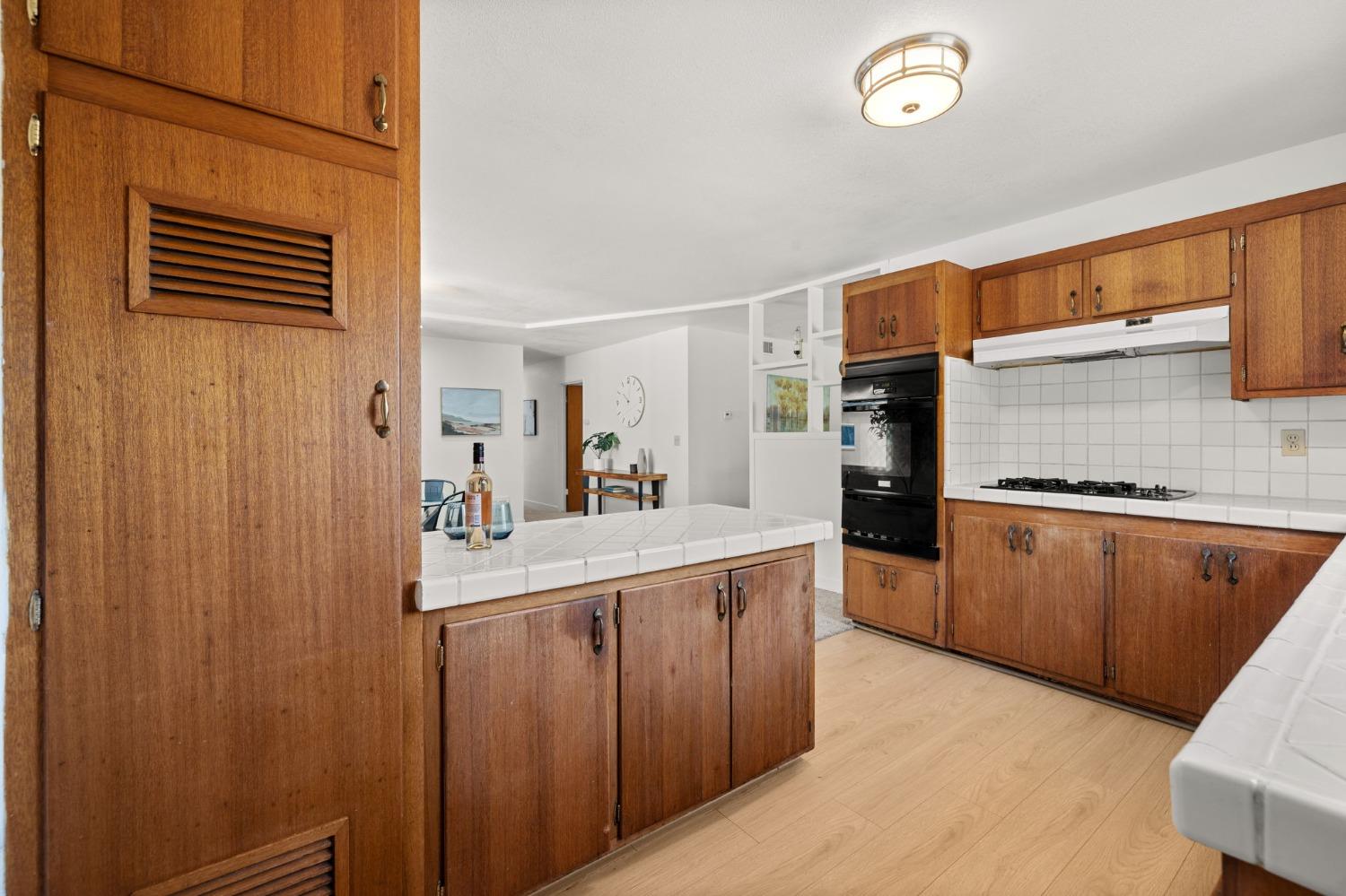 Pinot Way, Rancho Cordova, California image 18