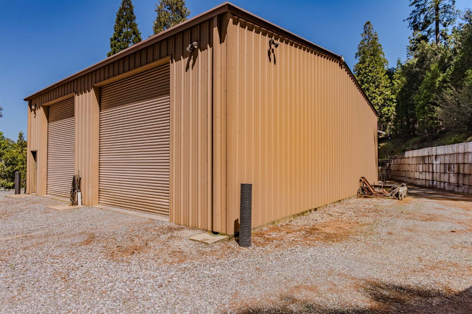Detail Gallery Image 4 of 77 For 23101 Red Corral Rd, Pioneer,  CA 95666 - 4 Beds | 2/2 Baths