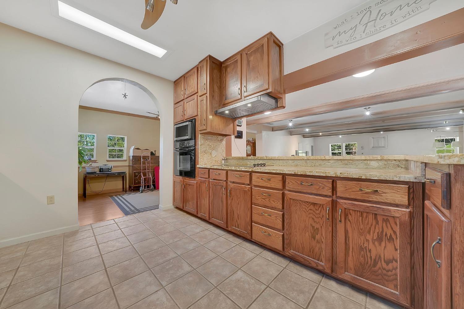 Detail Gallery Image 12 of 77 For 23101 Red Corral Rd, Pioneer,  CA 95666 - 4 Beds | 2/2 Baths
