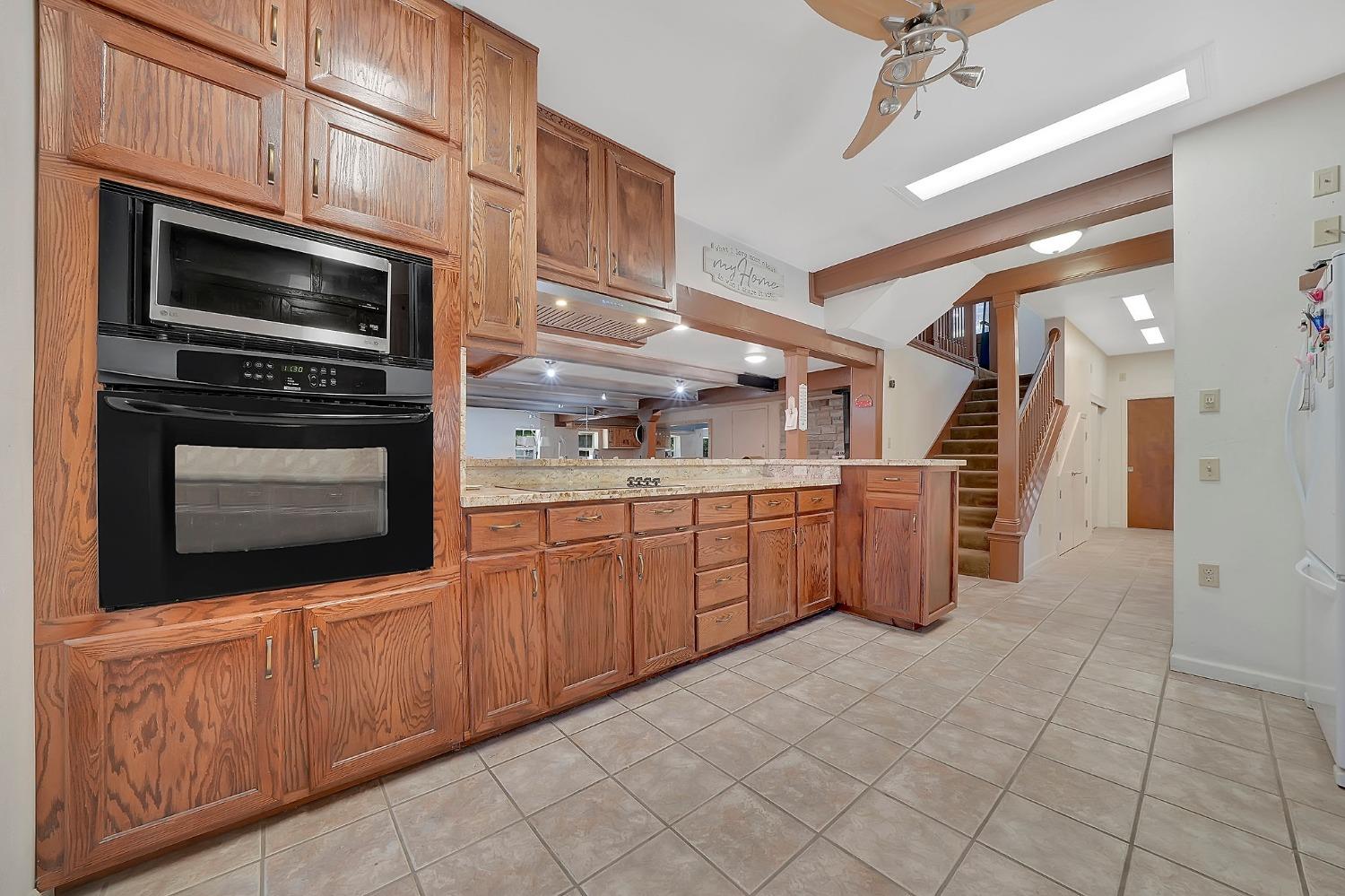 Detail Gallery Image 10 of 77 For 23101 Red Corral Rd, Pioneer,  CA 95666 - 4 Beds | 2/2 Baths