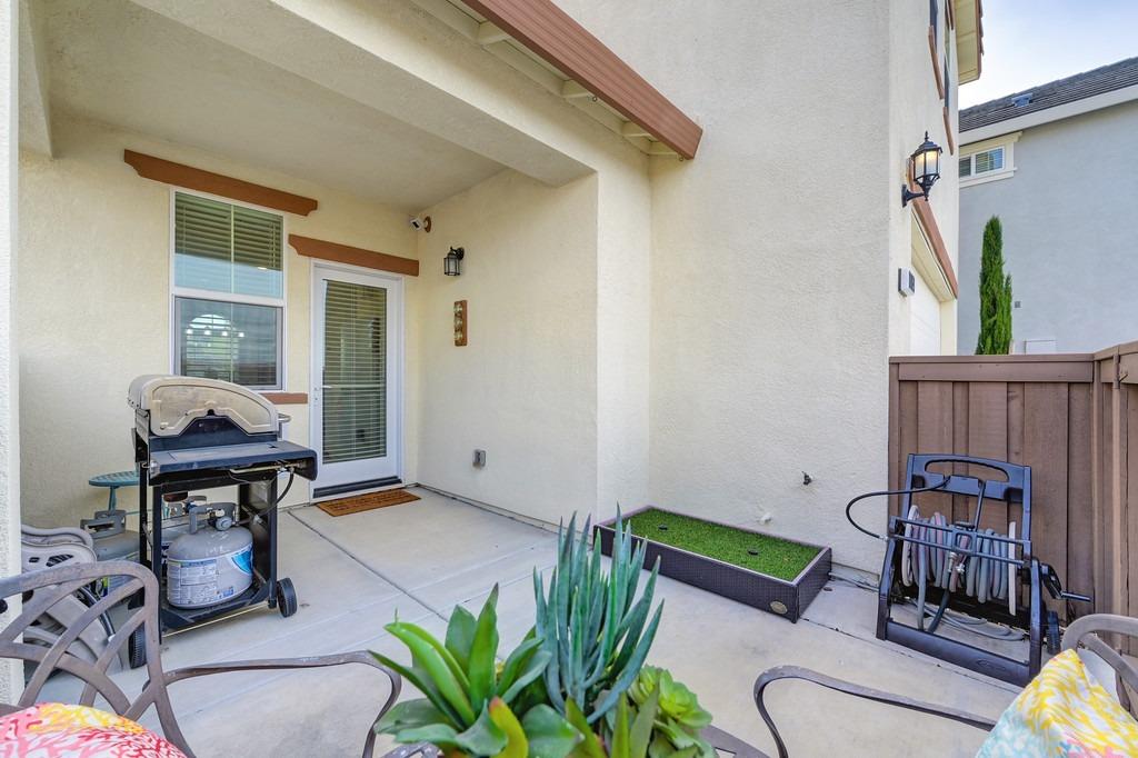 Portico Circle, Rancho Cordova, California image 34