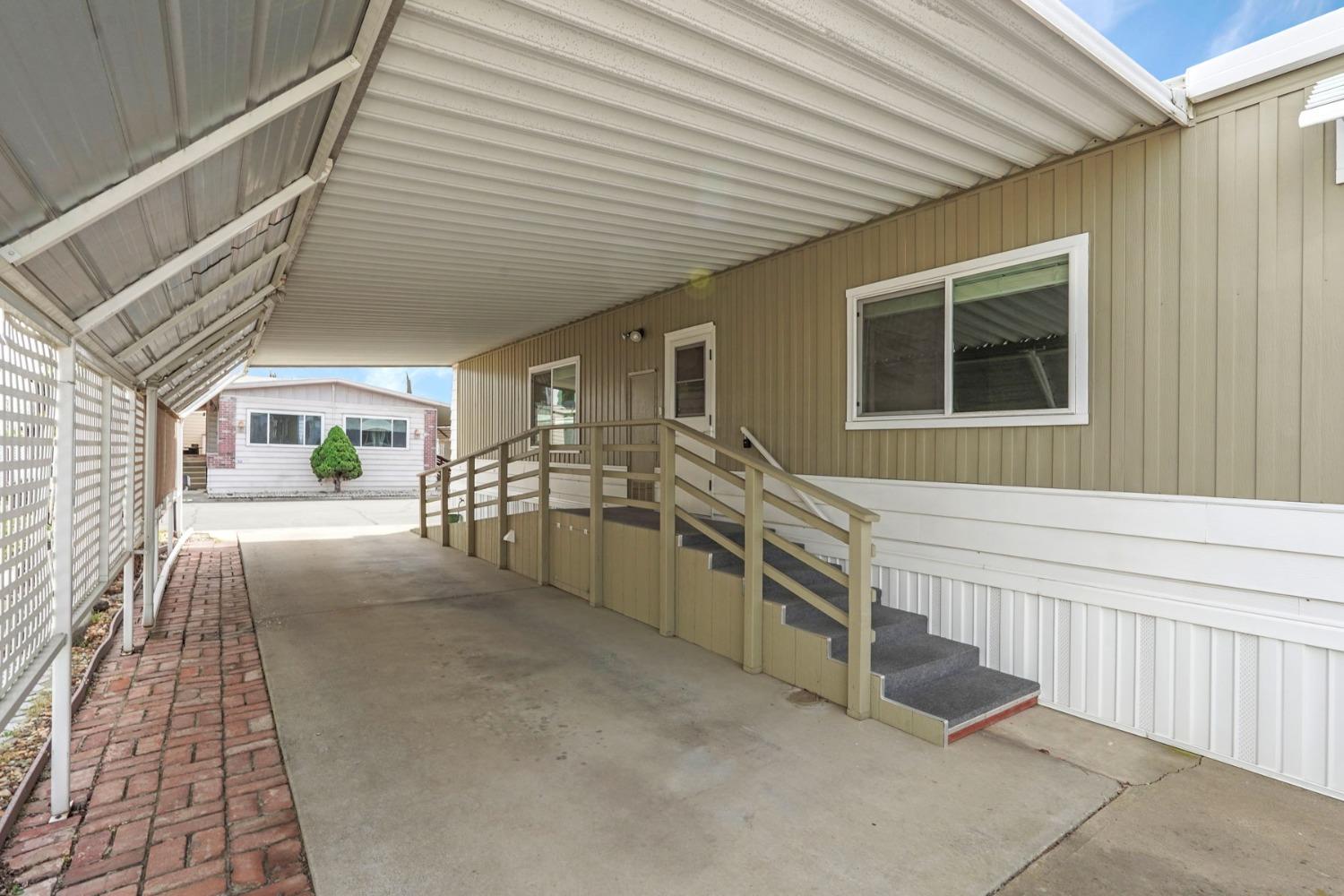 Detail Gallery Image 7 of 43 For 171 El Centro Dr, Lodi,  CA 95240 - 3 Beds | 2 Baths
