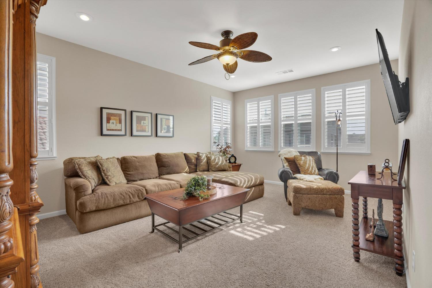 Detail Gallery Image 26 of 45 For 10924 Lakemore, Stockton,  CA 95219 - 5 Beds | 3 Baths