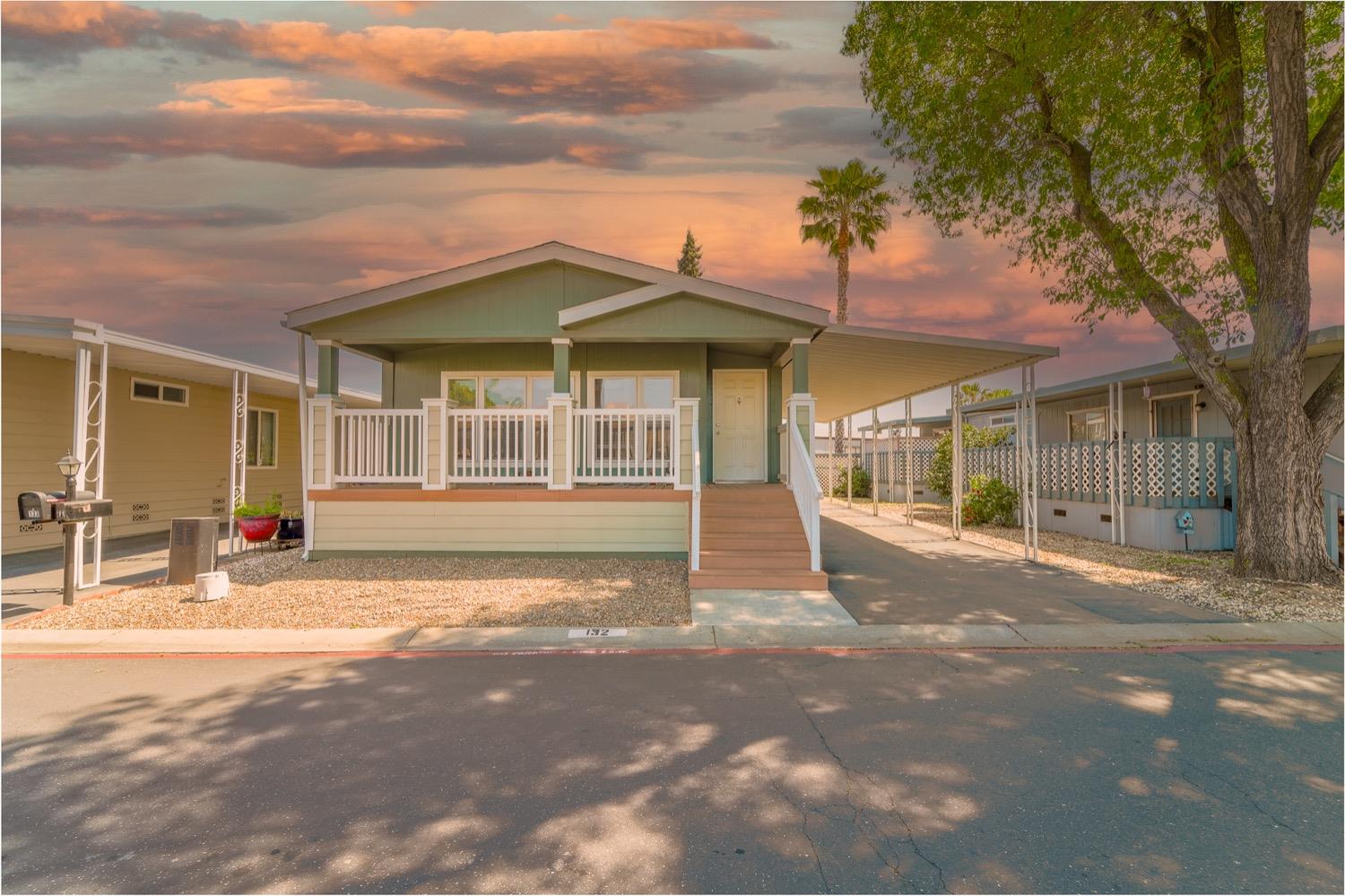 Detail Gallery Image 1 of 47 For 132 Sloop, Modesto,  CA 95356 - 2 Beds | 2 Baths