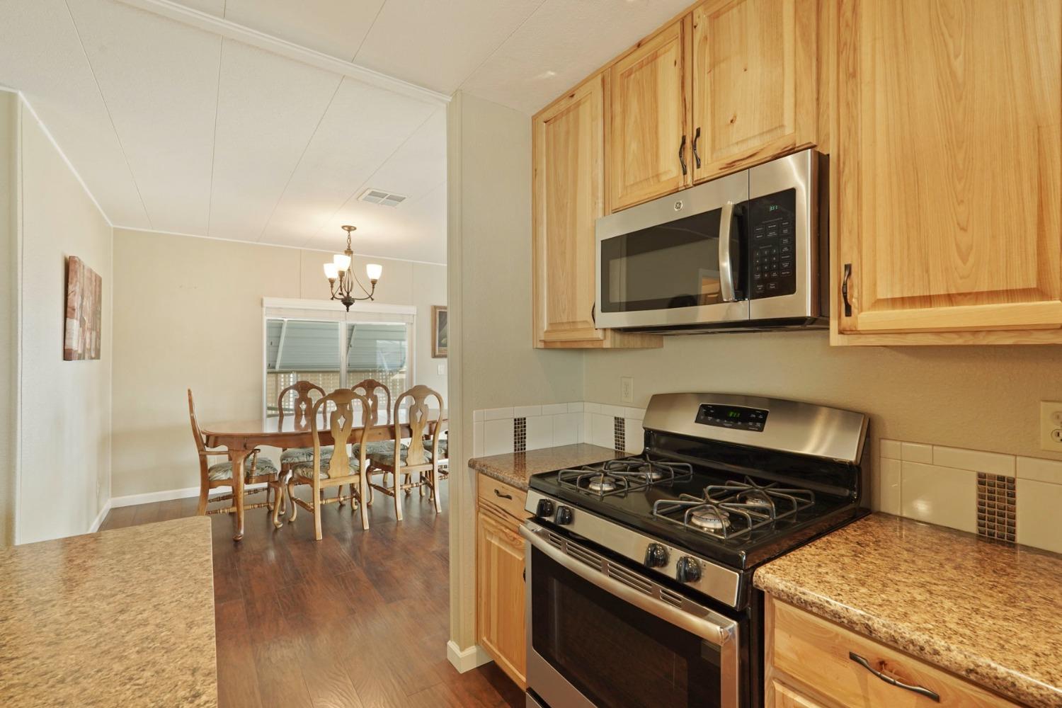 Detail Gallery Image 24 of 43 For 171 El Centro Dr, Lodi,  CA 95240 - 3 Beds | 2 Baths