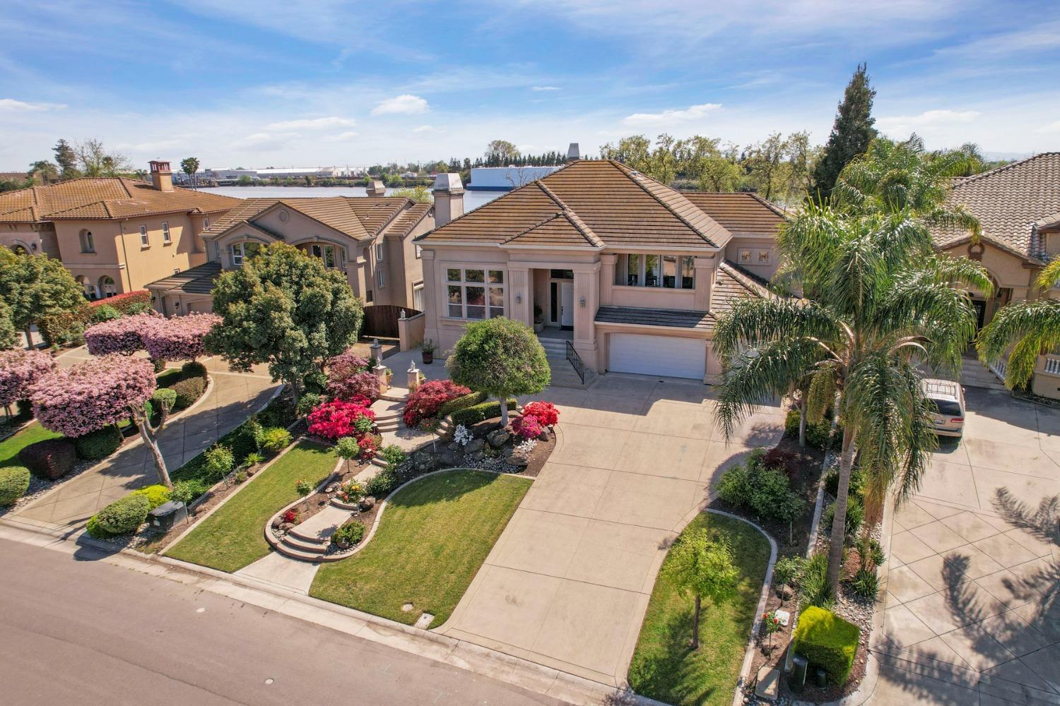 Detail Gallery Image 75 of 95 For 5474 Saint Andrews Dr, Stockton,  CA 95219 - 4 Beds | 3/1 Baths