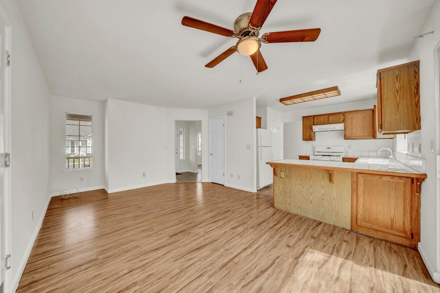 Detail Gallery Image 33 of 36 For 2820 Stone Ter, Modesto,  CA 95355 - 3 Beds | 2/1 Baths
