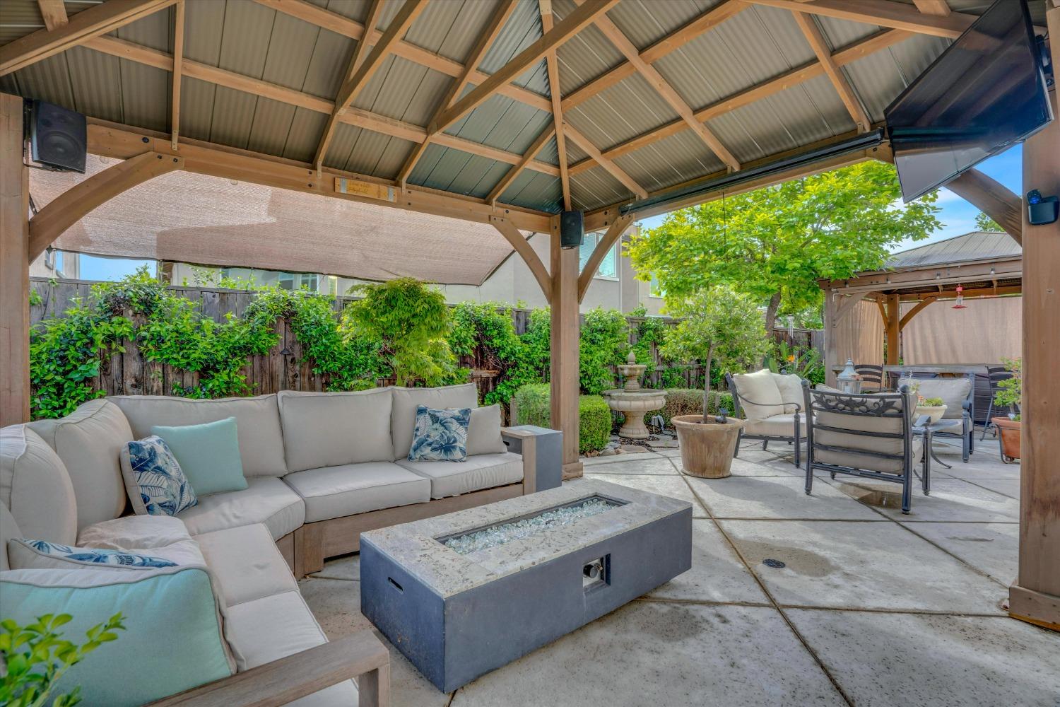 Detail Gallery Image 42 of 45 For 10924 Lakemore, Stockton,  CA 95219 - 5 Beds | 3 Baths