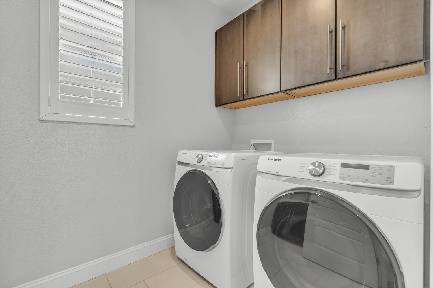 Detail Gallery Image 30 of 70 For 1725 Marina Dr, Lathrop,  CA 95330 - 5 Beds | 3/1 Baths