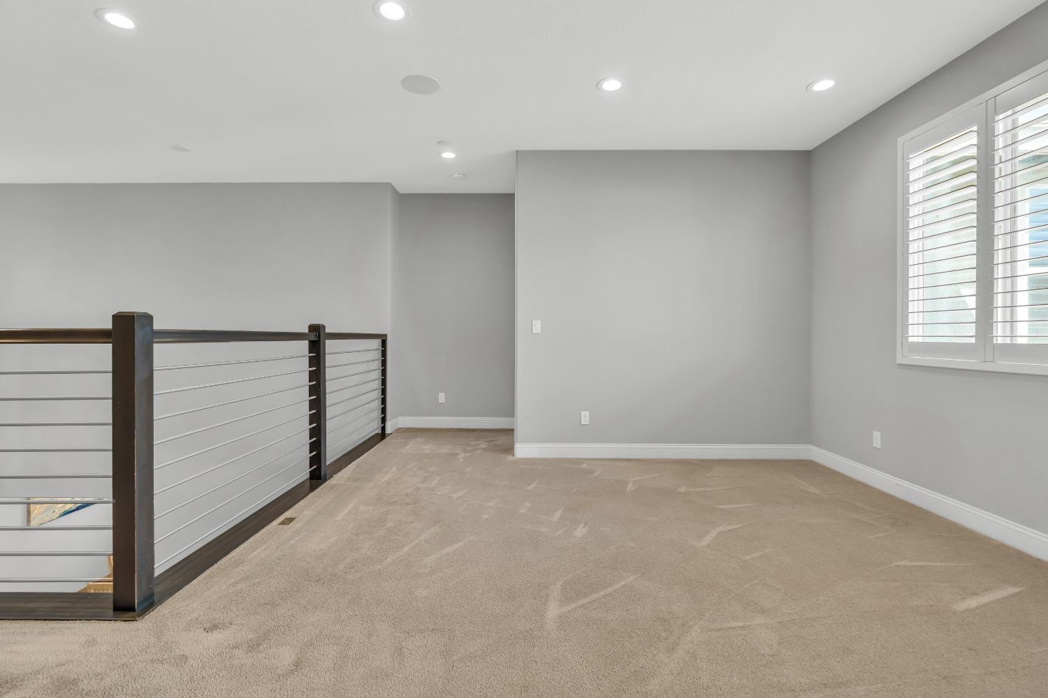 Detail Gallery Image 40 of 70 For 1725 Marina Dr, Lathrop,  CA 95330 - 5 Beds | 3/1 Baths
