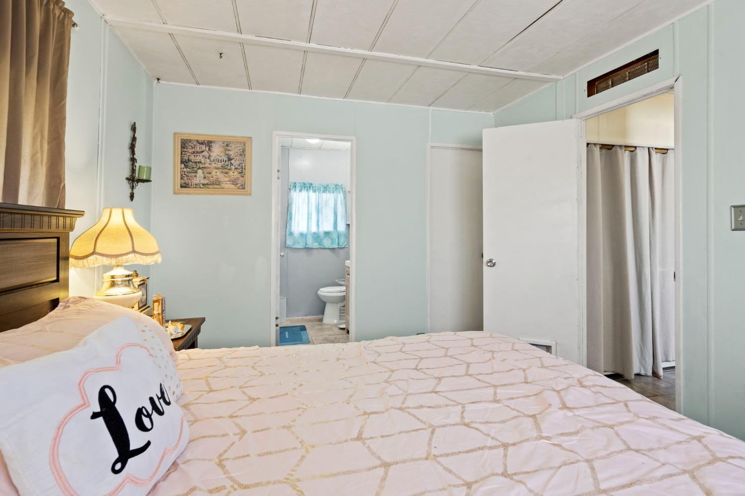 Detail Gallery Image 13 of 25 For 8181 Folsom Blvd 8, Sacramento,  CA 95826 - 2 Beds | 2 Baths