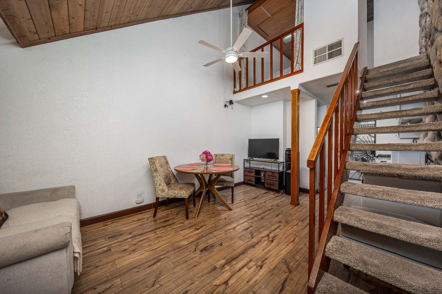 Detail Gallery Image 5 of 25 For 8667 Mariners Dr #33,  Stockton,  CA 95219 - 1 Beds | 1 Baths