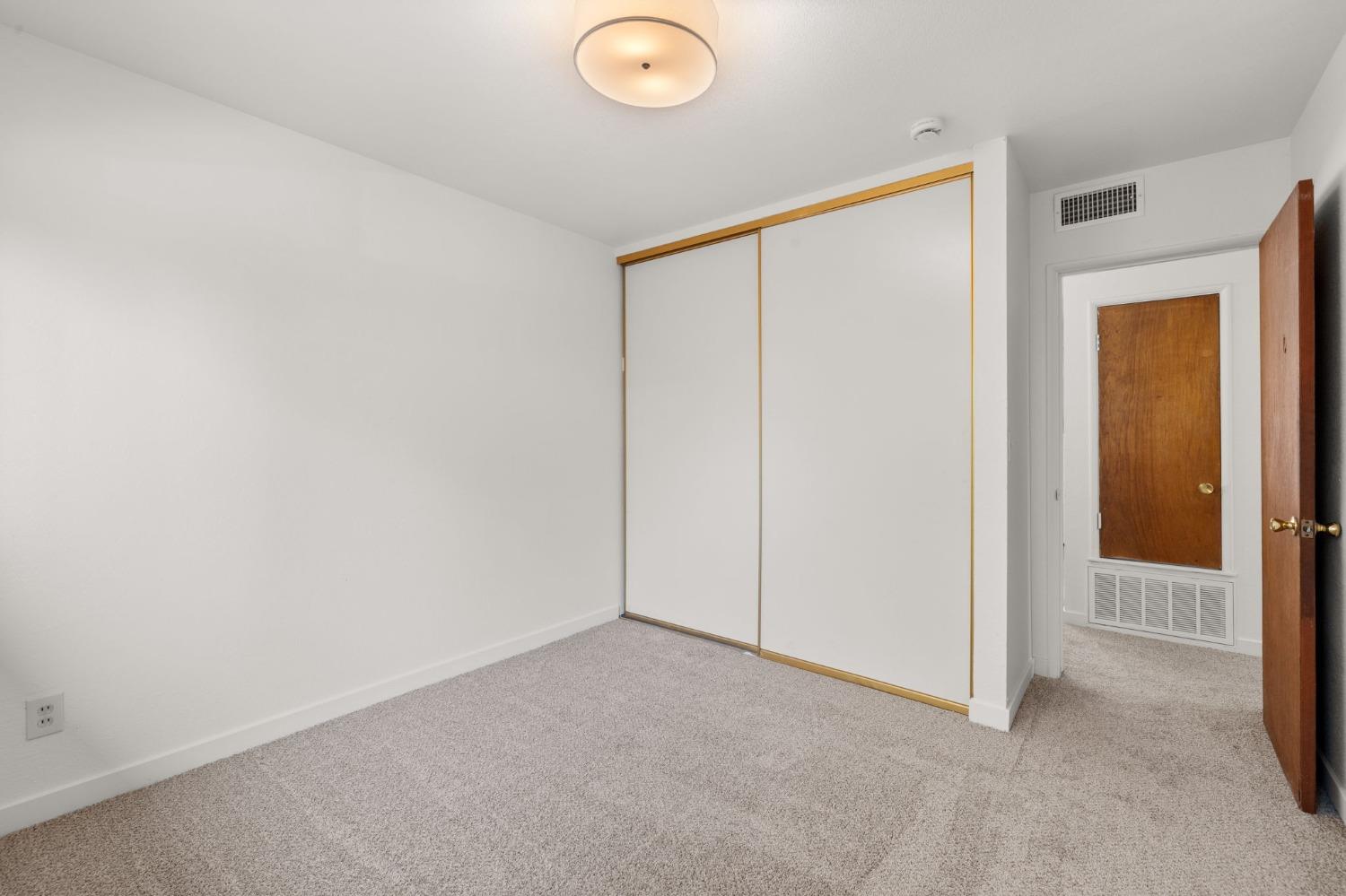 Pinot Way, Rancho Cordova, California image 21