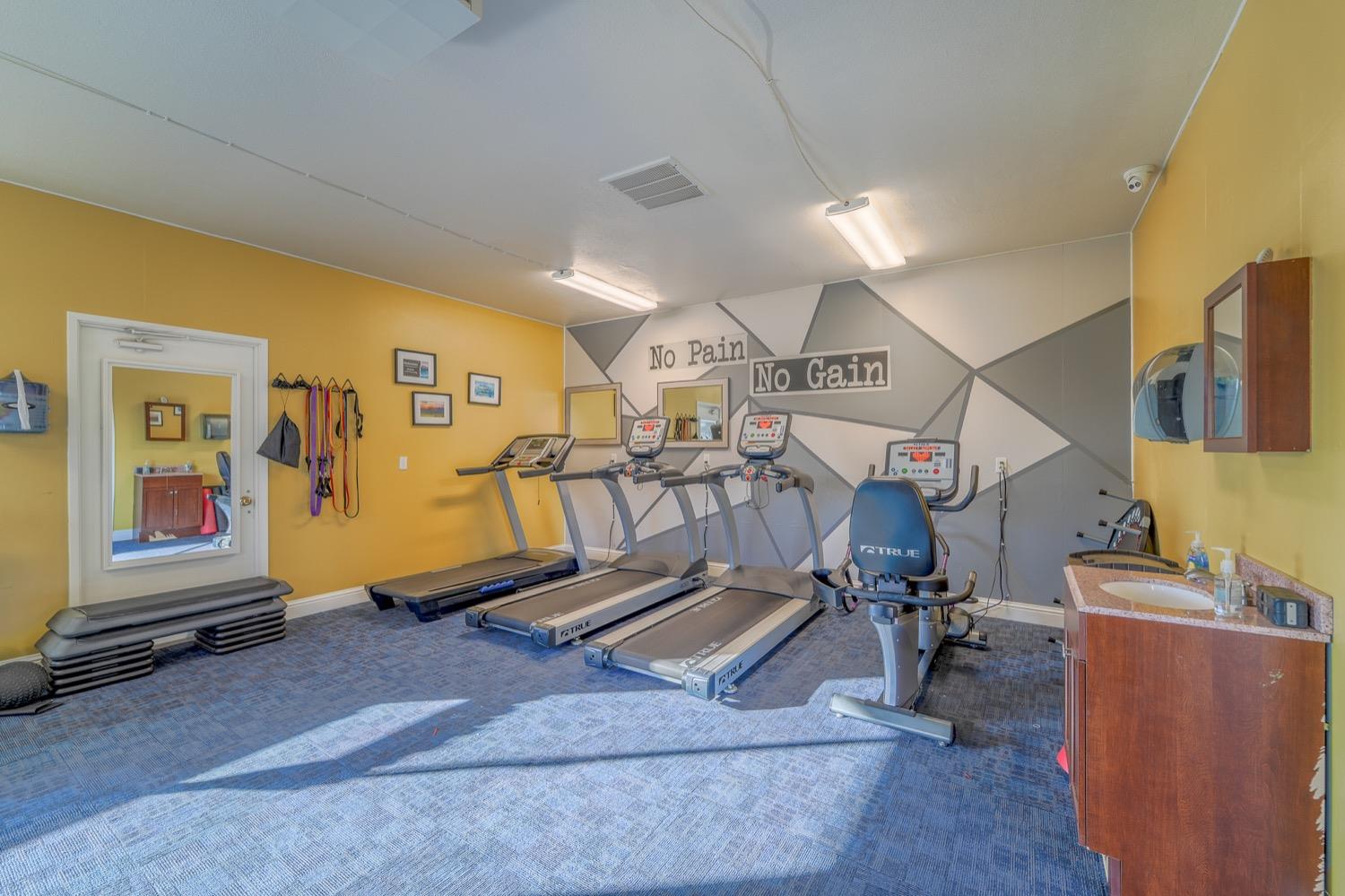 Detail Gallery Image 41 of 47 For 132 Sloop, Modesto,  CA 95356 - 2 Beds | 2 Baths