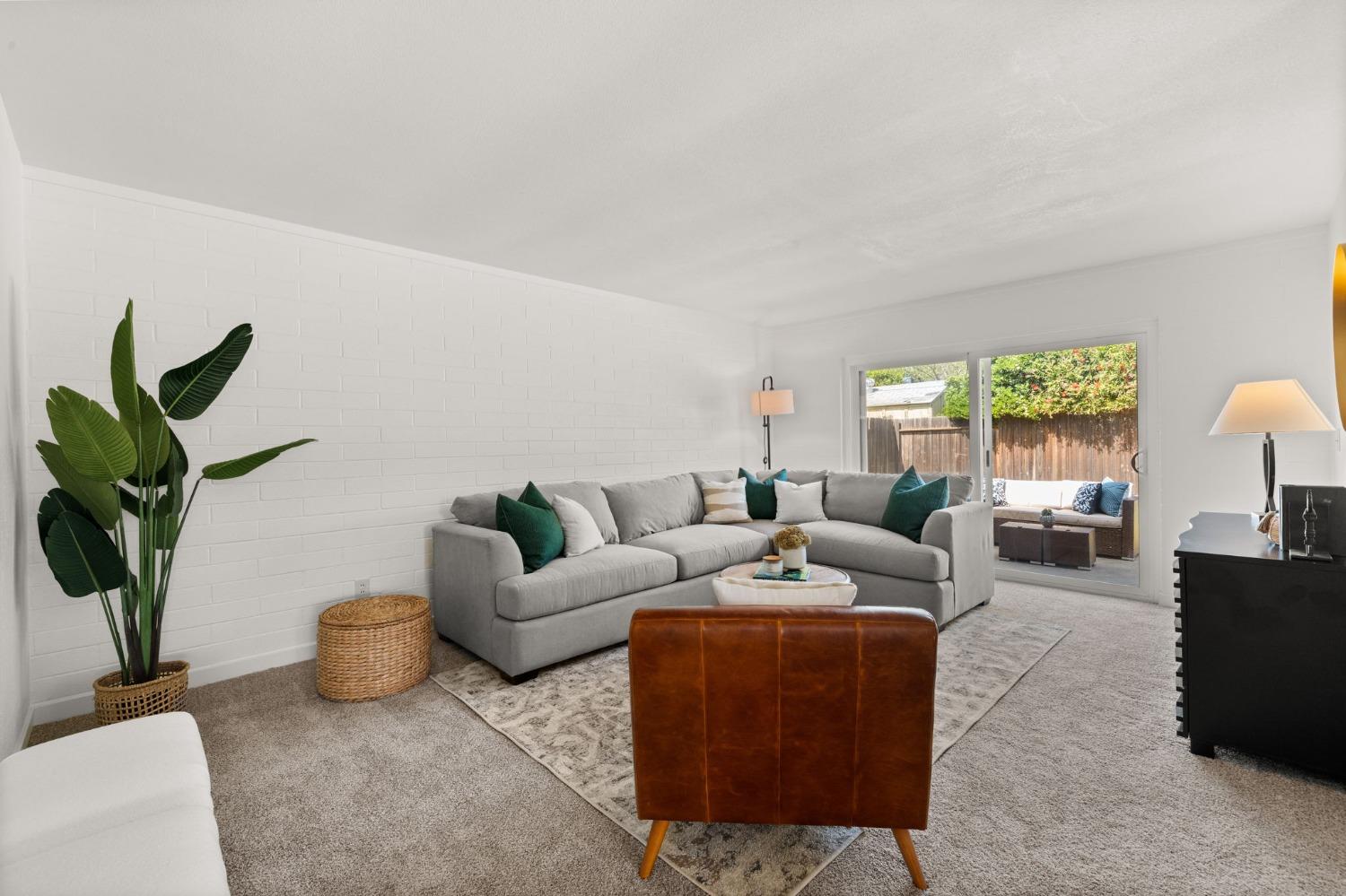 Pinot Way, Rancho Cordova, California image 12