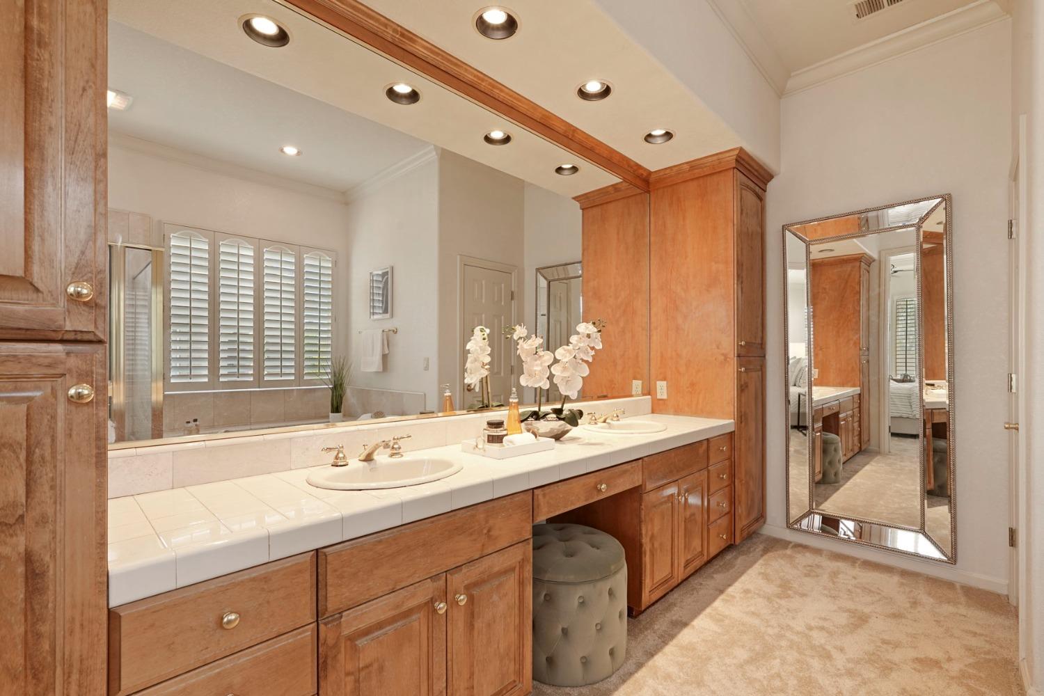 Detail Gallery Image 33 of 95 For 5474 Saint Andrews Dr, Stockton,  CA 95219 - 4 Beds | 3/1 Baths