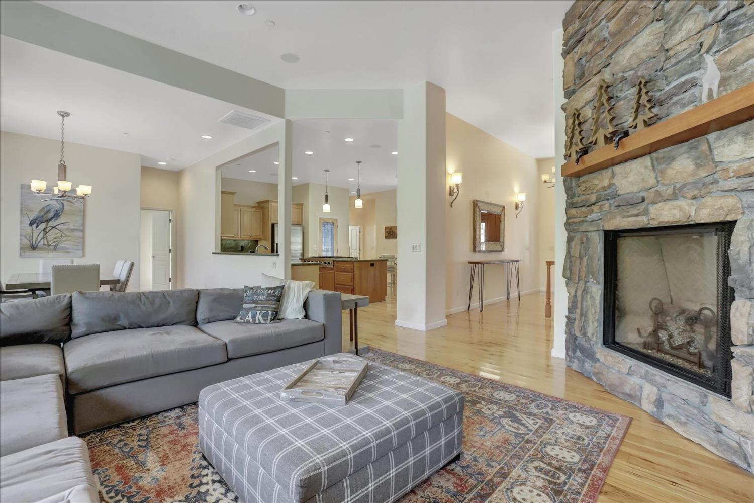 Detail Gallery Image 9 of 74 For 17582 Chaparral Dr, Penn Valley,  CA 95946 - 5 Beds | 4 Baths